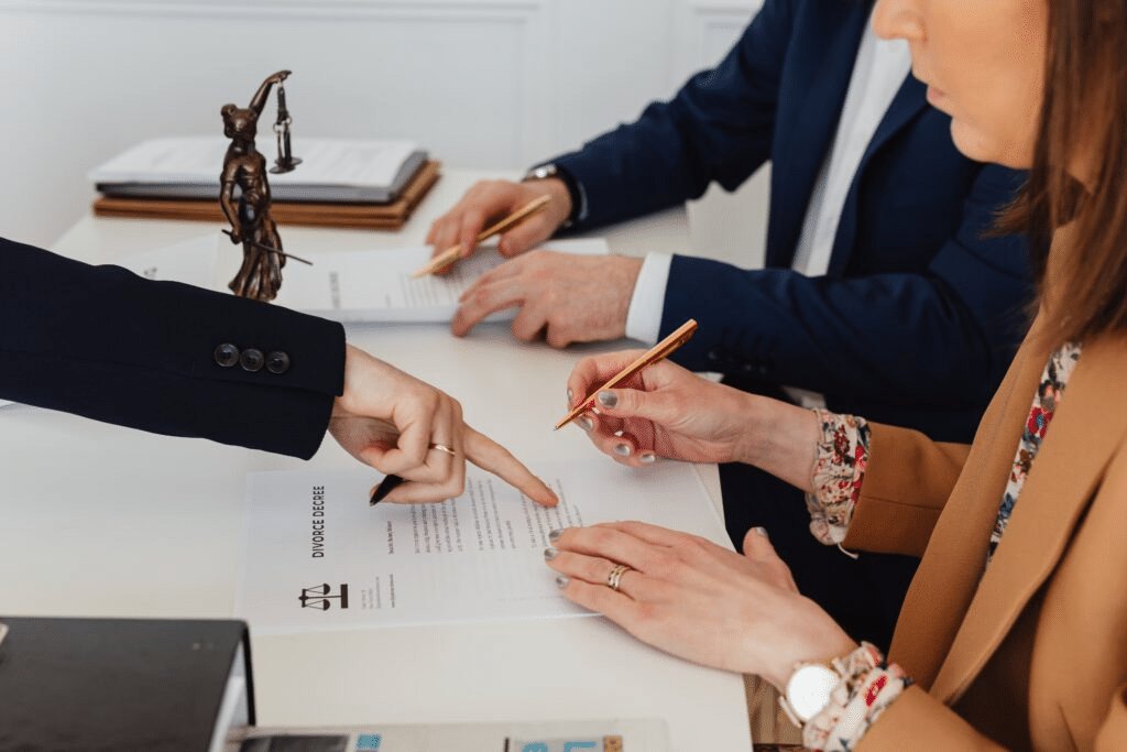 Derecho familiar, registro civil, servicios ante juez. Duración de tramites, actas, juicios | Bucio Abogados